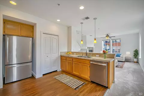 193 Johnson St, Windsor, CA 95492 photo 8