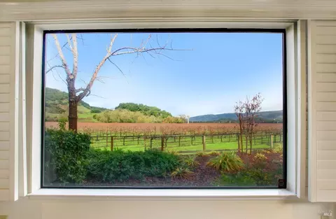 6952 Yount St, Yountville, CA 94599