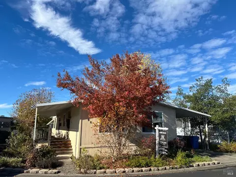 96 Anacapa Dr, Santa Rosa, CA 95403
