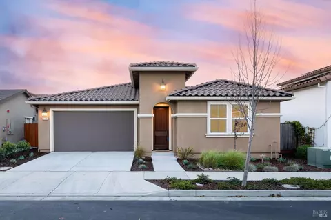 5725 Kassandra Pl, Rohnert Park, CA 94928