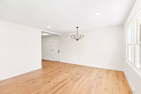 5 Cornwall Ave, Napa, CA 94558 photo 4