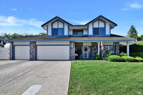 545 Fountain Way, Dixon, CA 95620