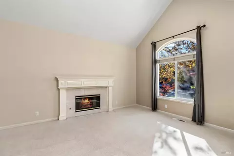 1027 Elsbree Ln, Windsor, CA 95492 photo 5