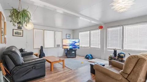 77 Heliotrope St, Vallejo, CA 94589 photo 5