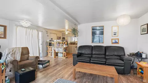 77 Heliotrope St, Vallejo, CA 94589 photo 7