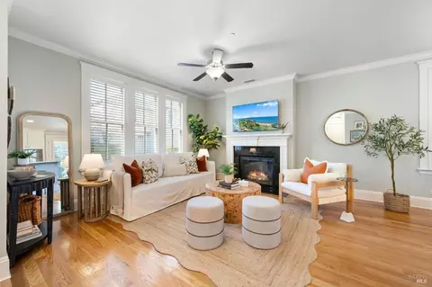 906 Boccoli St, Sonoma, CA 95476