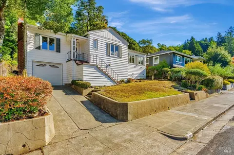 29 Pleasant Ln, San Rafael, CA 94901