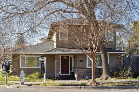 801 Capitola Dr, Napa, CA 94559