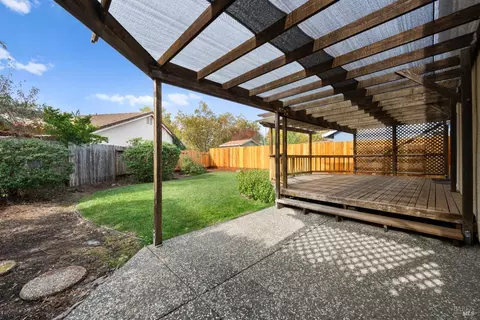 1071 La Contenta Ct, Windsor, CA 95492 photo 33
