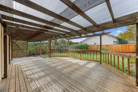 1071 La Contenta Ct, Windsor, CA 95492 photo 16