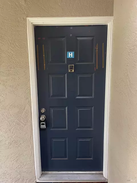 1995 Barrymore Cmn #H, Fremont, CA 94538