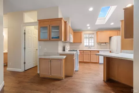 300 E H St #76, Benicia, CA 94510 photo 10