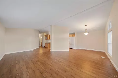 300 E H St #76, Benicia, CA 94510 photo 4