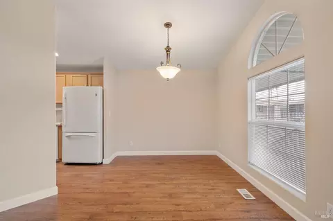 300 E H St #76, Benicia, CA 94510 photo 6