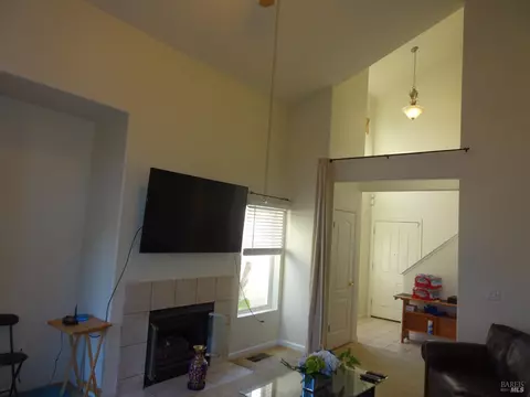310 Jade Cir, Vallejo, CA 94590 photo 22