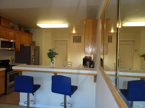 310 Jade Cir, Vallejo, CA 94590 photo 5