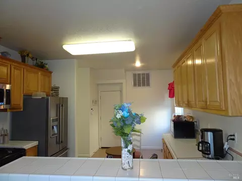 310 Jade Cir, Vallejo, CA 94590 photo 28