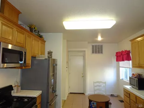 310 Jade Cir, Vallejo, CA 94590 photo 33