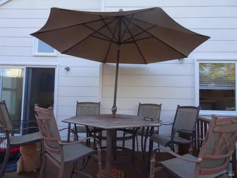 310 Jade Cir, Vallejo, CA 94590 photo 18