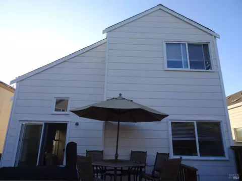 310 Jade Cir, Vallejo, CA 94590 photo 16