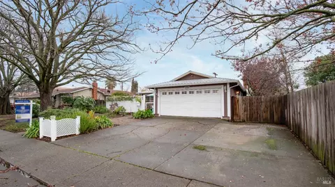 731 E Atlantic Ave, Fairfield, CA 94533 photo 4
