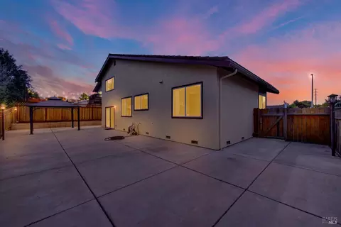 Exterior - 206 Glenview Cir, Vallejo, CA 94591 photo 13 of 13
