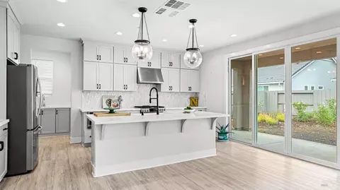 766 Hydrangea Dr, Vacaville, CA 95687