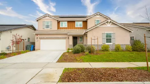 766 Hydrangea Dr, Vacaville, CA 95687 photo 5