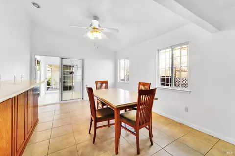 309 Echo Summit Rd, Vallejo, CA 94589 photo 6