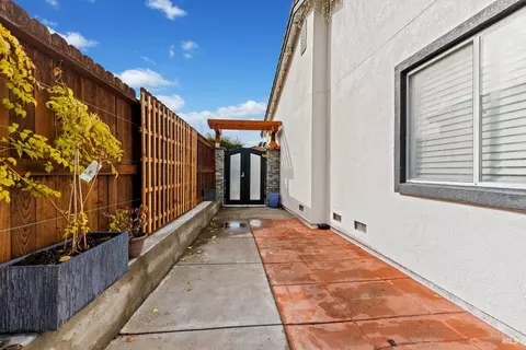 6960 Mortara Ct, Vallejo, CA 94591 photo 45