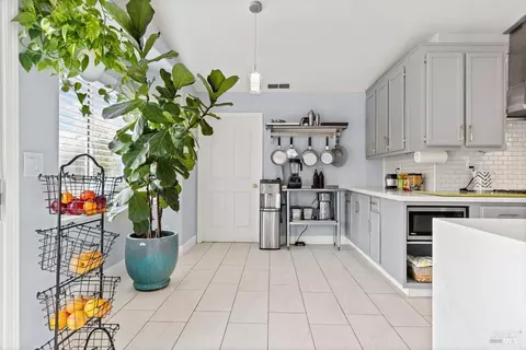 6960 Mortara Ct, Vallejo, CA 94591 photo 17