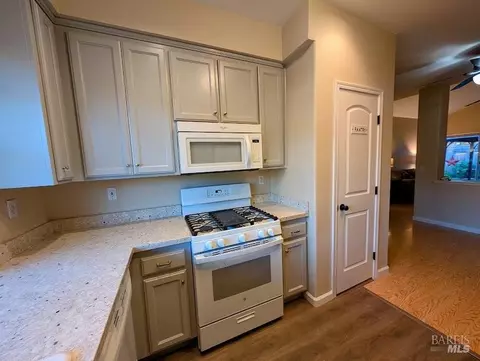 9128 Benny Goodman Way, Windsor, CA 95492 photo 5