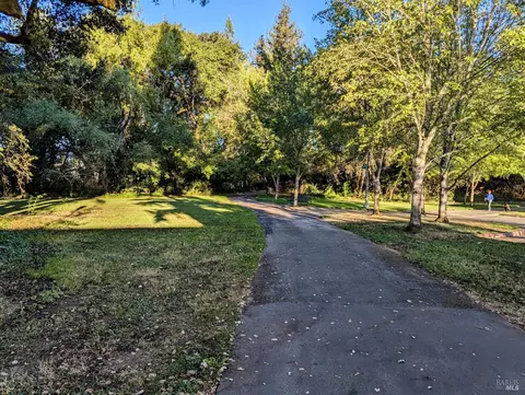 9128 Benny Goodman Way, Windsor, CA 95492 photo 23
