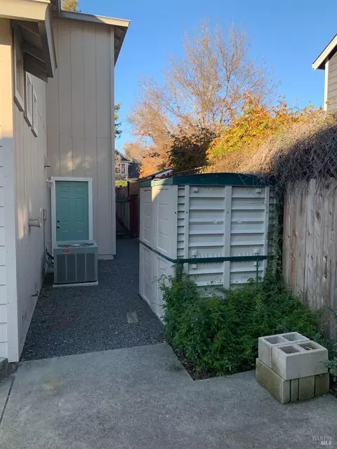 8405 Old Oak Rd, Windsor, CA 95492 photo 11