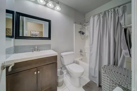 121 Thresher Dr, Vallejo, CA 94591 photo 23