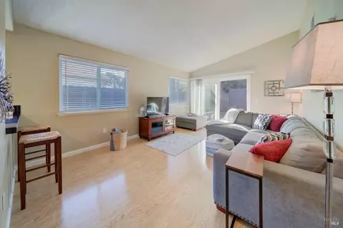 121 Thresher Dr, Vallejo, CA 94591 photo 13