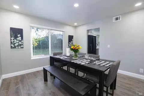 312 Woodhaven Dr, Vacaville, CA 95687 photo 28