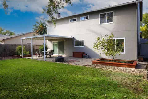 312 Woodhaven Dr, Vacaville, CA 95687 photo 9