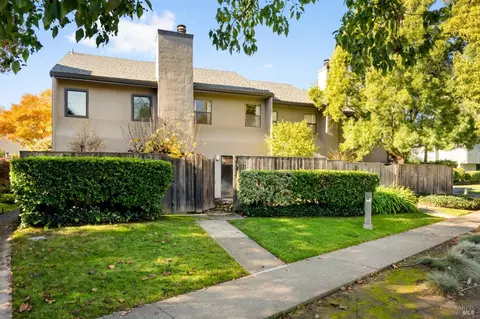 3465 Valle Verde Dr, Napa, CA 94558