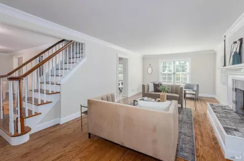 Living - 101 Lang Ct, Fairfield, CA 94534 photo 1 of 5