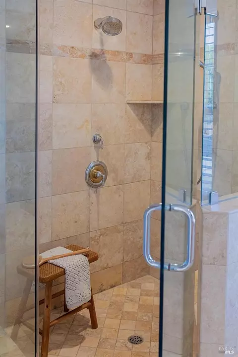 Bath - 101 Lang Ct, Fairfield, CA 94534 photo 10 of 10