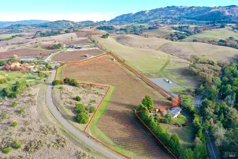 4520 Sonoma Mountain Rd, Santa Rosa, CA 95404