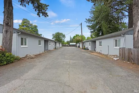Exterior - 530-570 Talmage Rd, Ukiah, CA 95482 photo 2 of 14