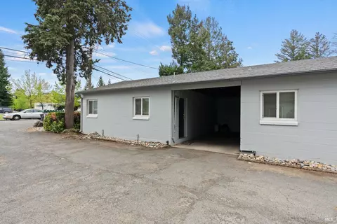 Exterior - 530-570 Talmage Rd, Ukiah, CA 95482 photo 12 of 14