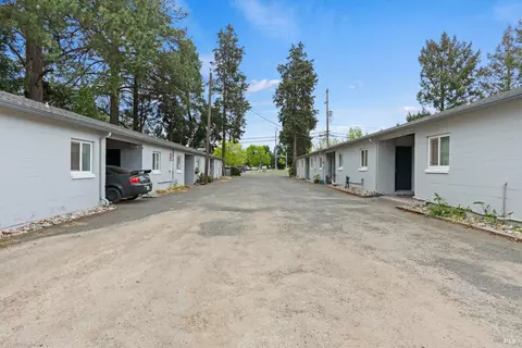 Exterior - 530-570 Talmage Rd, Ukiah, CA 95482 photo 8 of 14