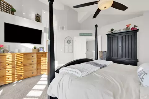 Bedroom - 3123 Pine Valley Dr, Fairfield, CA 94534 photo 4 of 8