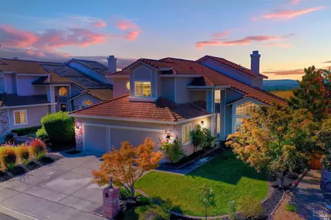 Exterior - 3123 Pine Valley Dr, Fairfield, CA 94534 photo 5 of 17