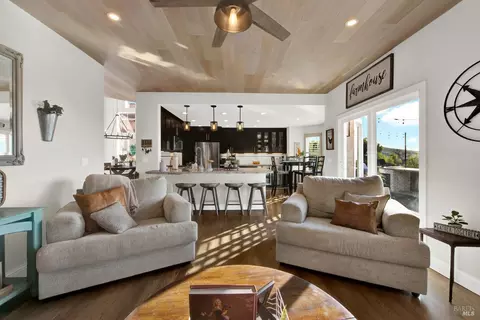 Living - 3123 Pine Valley Dr, Fairfield, CA 94534 photo 8 of 10