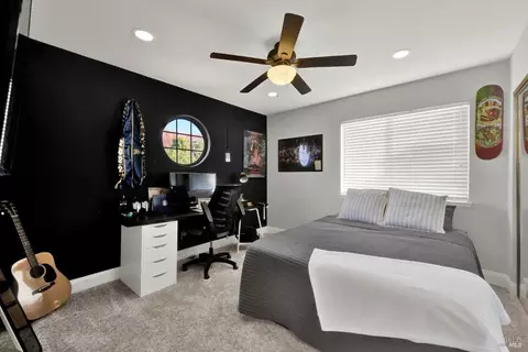 Bedroom - 3123 Pine Valley Dr, Fairfield, CA 94534 photo 7 of 8