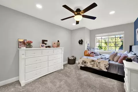 Bedroom - 3123 Pine Valley Dr, Fairfield, CA 94534 photo 5 of 8